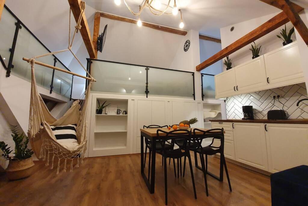 Koci Dom Loft Apartment เวียลิชกา ภายนอก รูปภาพ