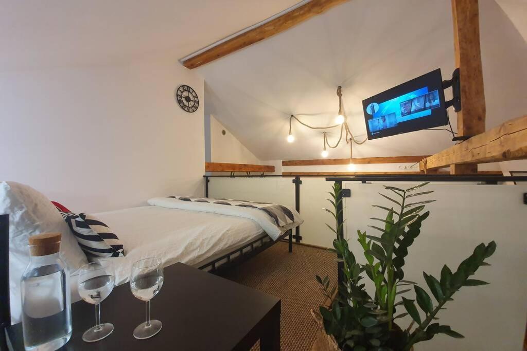 Koci Dom Loft Apartment เวียลิชกา ภายนอก รูปภาพ